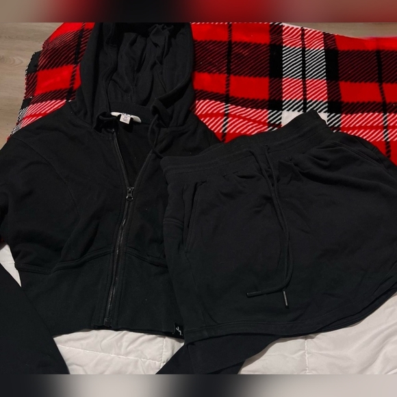 JoyLab two piece skirt set - Picture 2 of 3